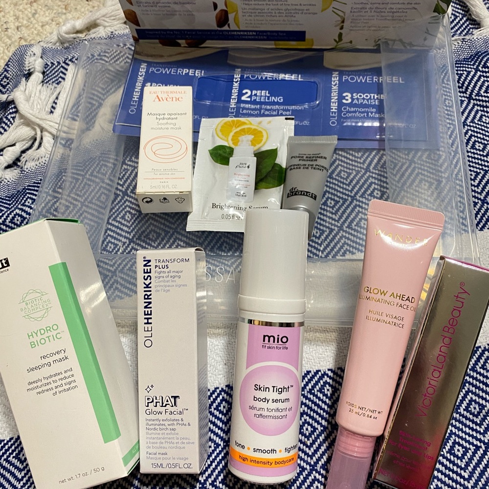 Skincare Kit with Cosmetics Bag